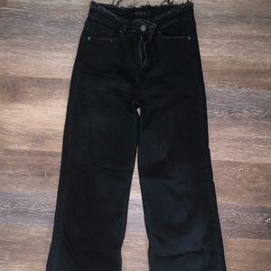 Risen High Waisted Black Flare/Wide Leg Frayed Jeans- Waist 28, Size 7